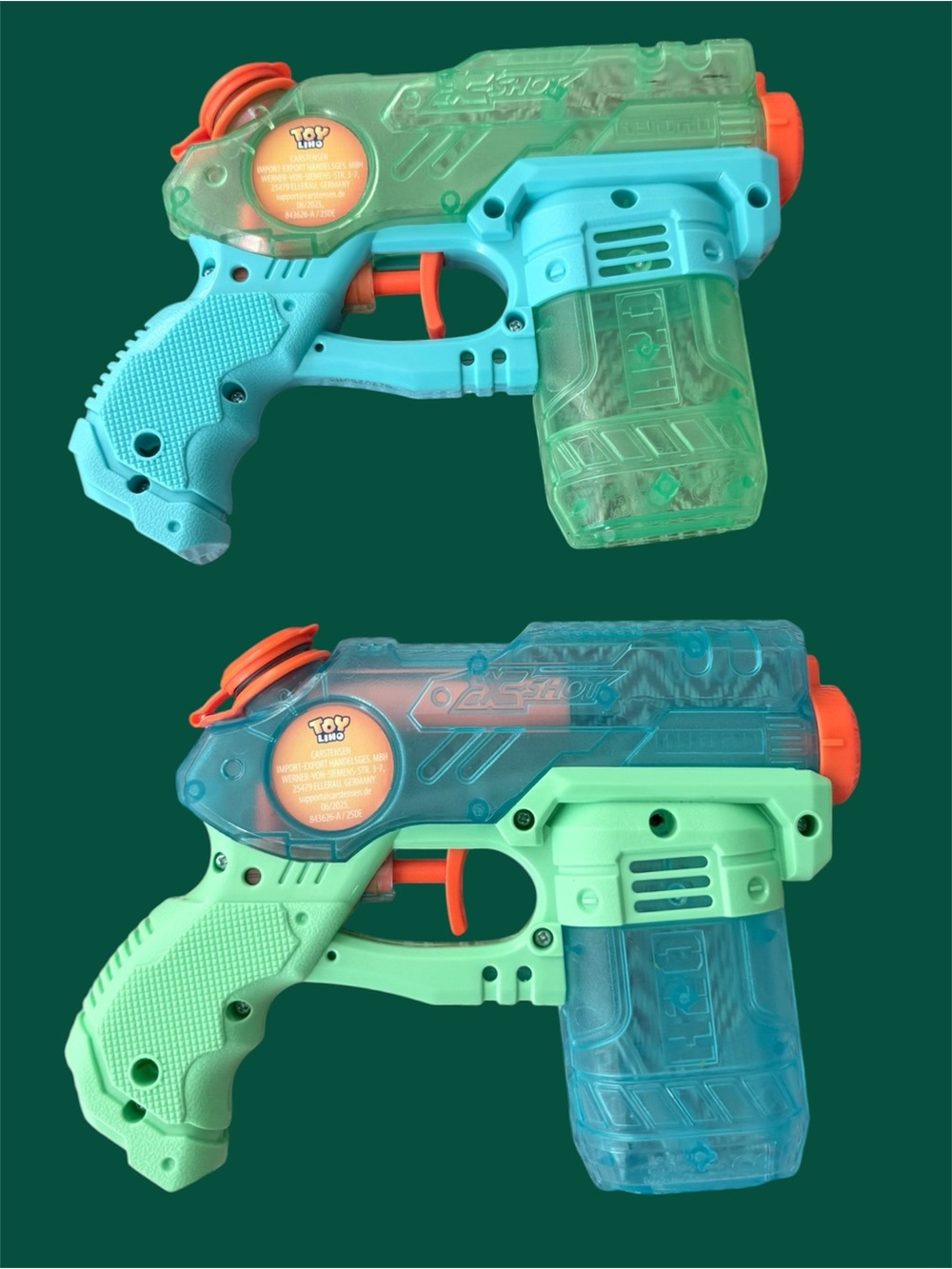 Set of two Toy Lino water guns